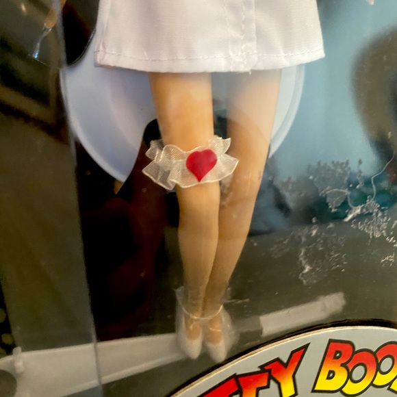 Betty Boop Collectible Dolls - Picture 5 of 13
